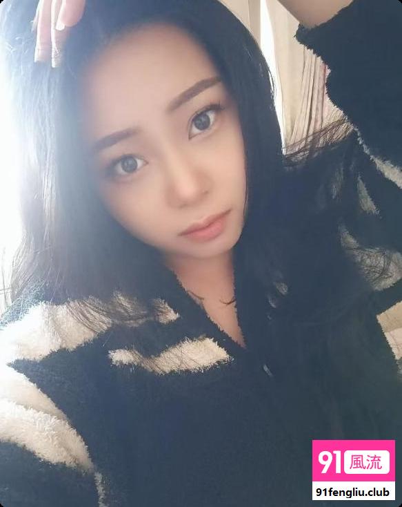 服务系大胸芊芊